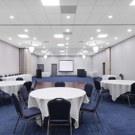 Hawthorn Extended Stay By Wyndham Wichita Airport Extérieur photo