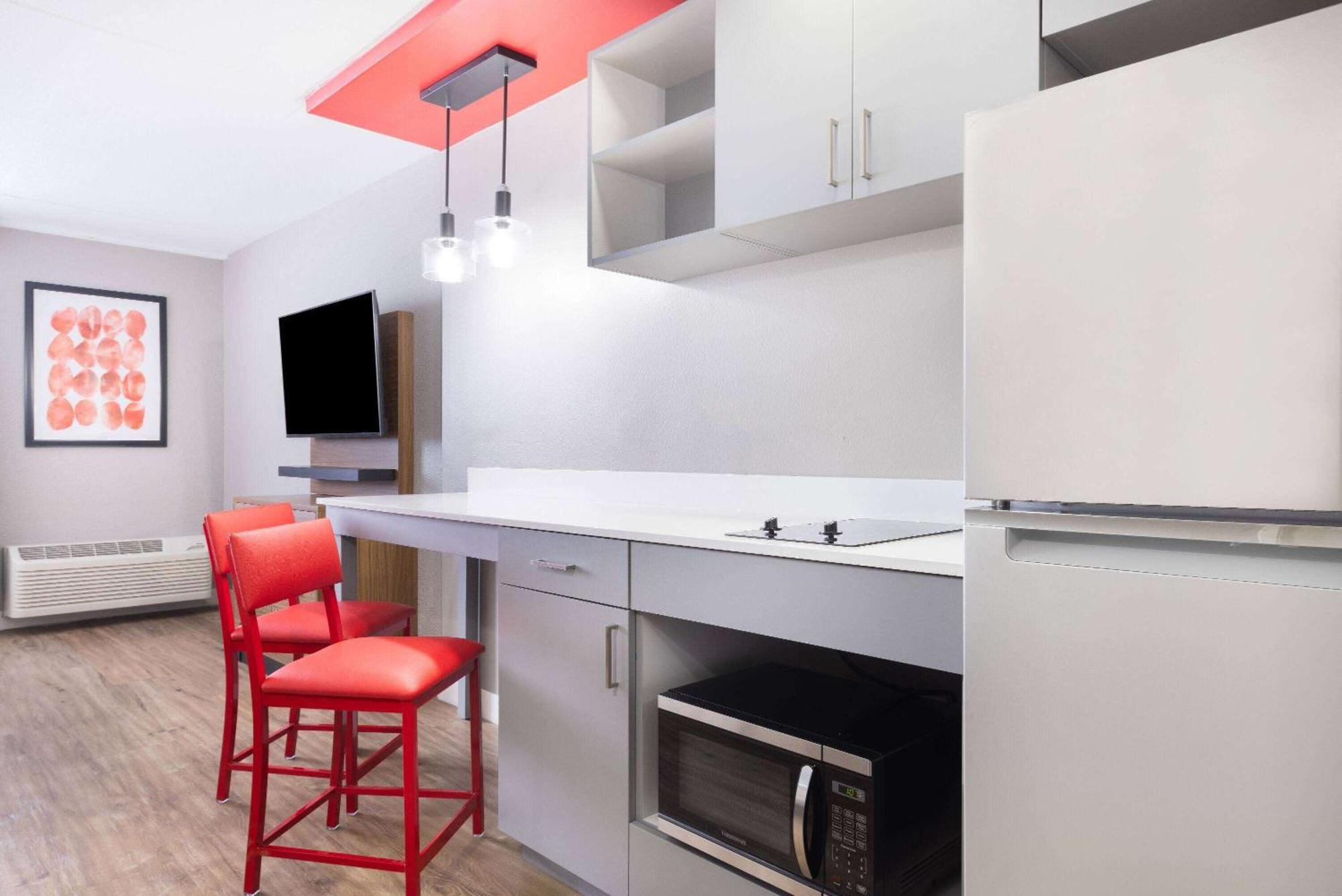 Hawthorn Extended Stay By Wyndham Wichita Airport Extérieur photo